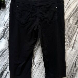 Westbound Black Capris